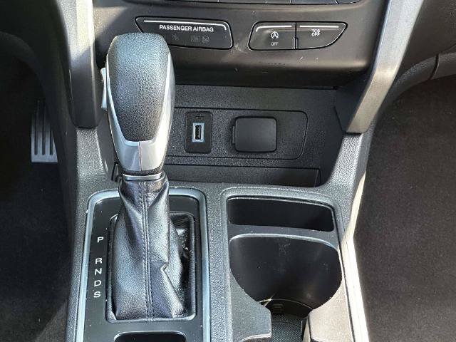Certified 2018 Ford Escape SE w/ SE Sync 3 Package AWD/4WD image 16