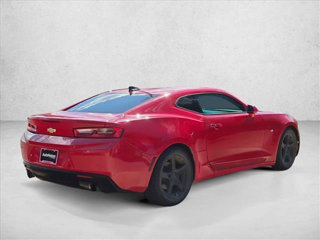 Used 2018 Chevrolet Camaro LT RWD image 5