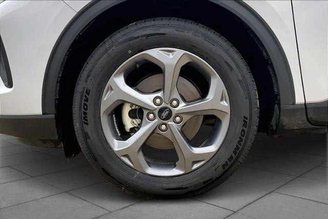 Certified 2025 Ford Escape ST-Line image 12