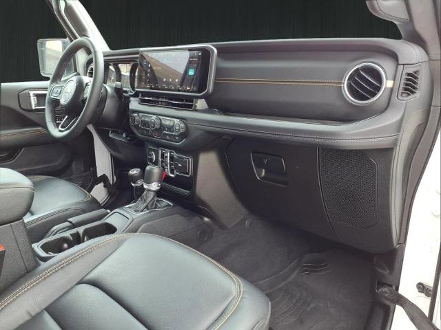 Used 2025 Jeep Gladiator Sport AWD/4WD image 15
