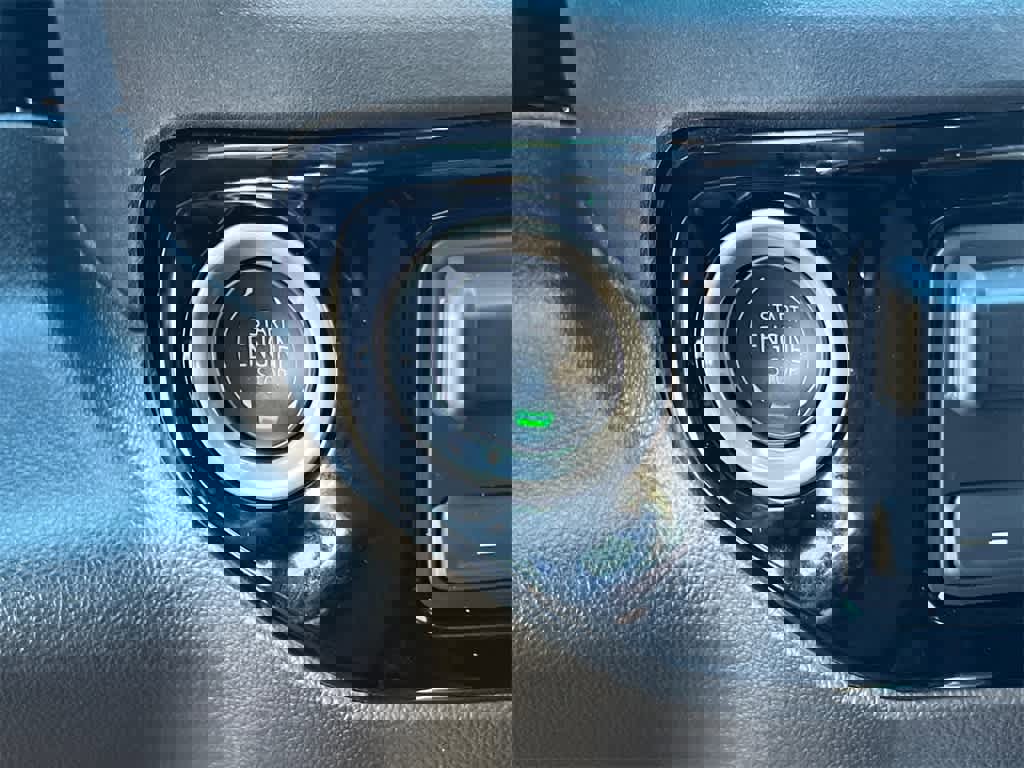 Used 2024 GMC Sierra 1500 SLT w/ SLT Premium Plus Package image 28