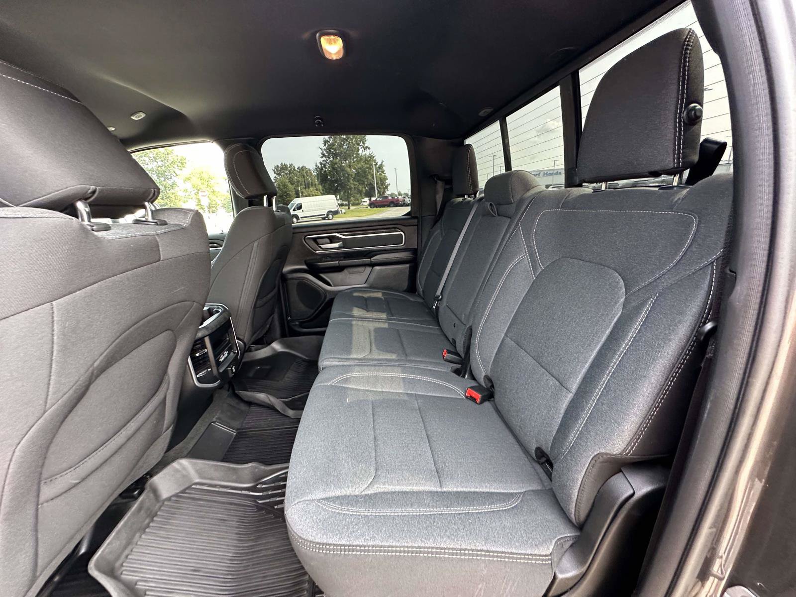 Used 2022 RAM 1500 Big Horn AWD/4WD image 30