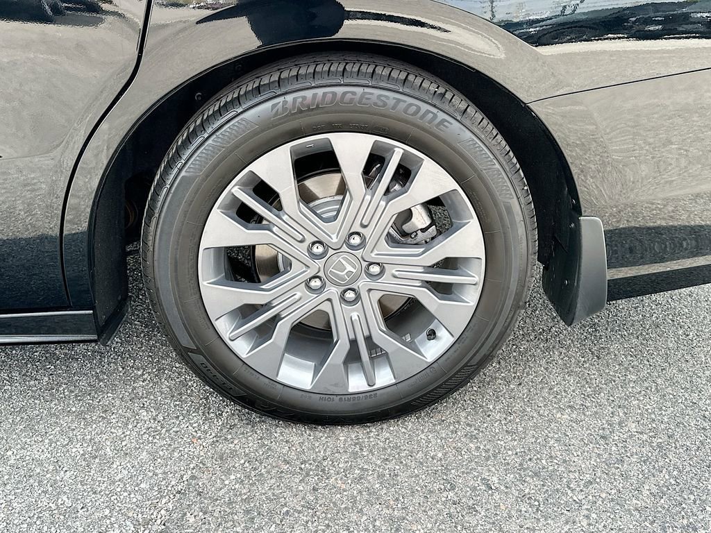 Used 2026 Honda Odyssey Touring image 24