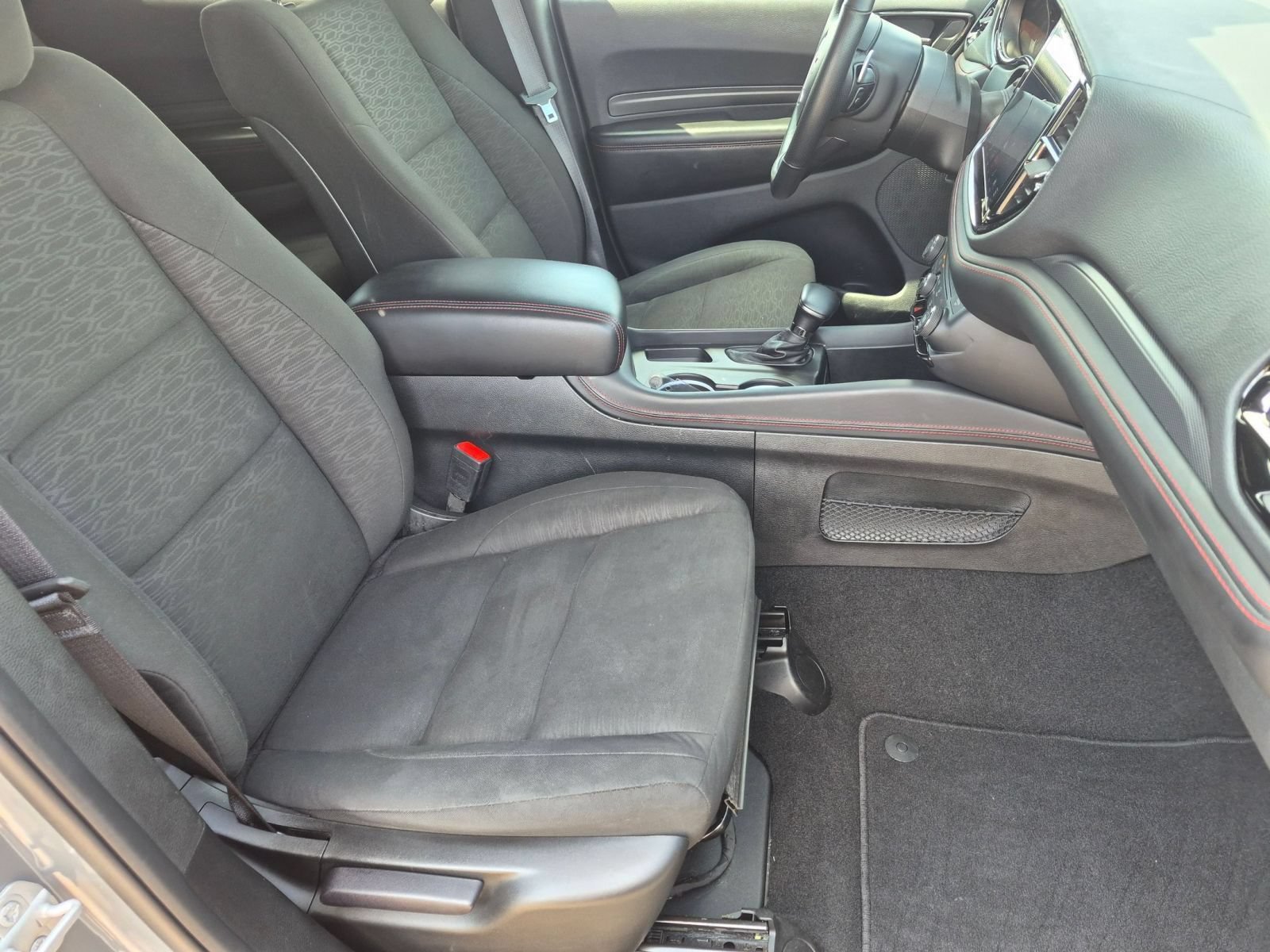 Used 2025 Dodge Durango GT AWD/4WD image 33