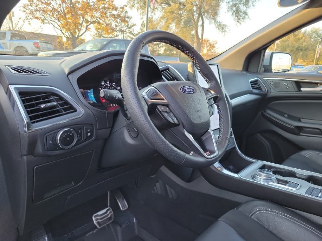 Certified 2024 Ford Edge ST w/ Equipment Group 401A AWD/4WD image 10
