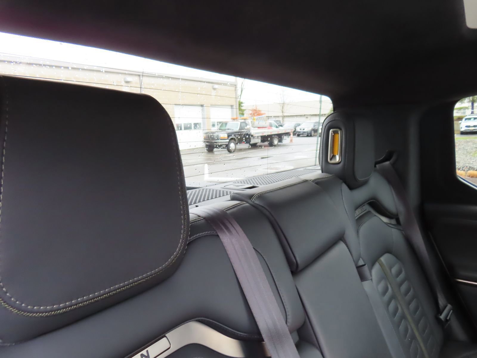 Used 2025 Rivian R1T Adventure image 37