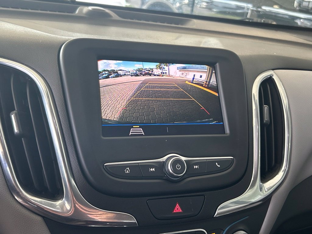 Used 2020 Chevrolet Equinox LS w/ LS Convenience Package FWD image 13