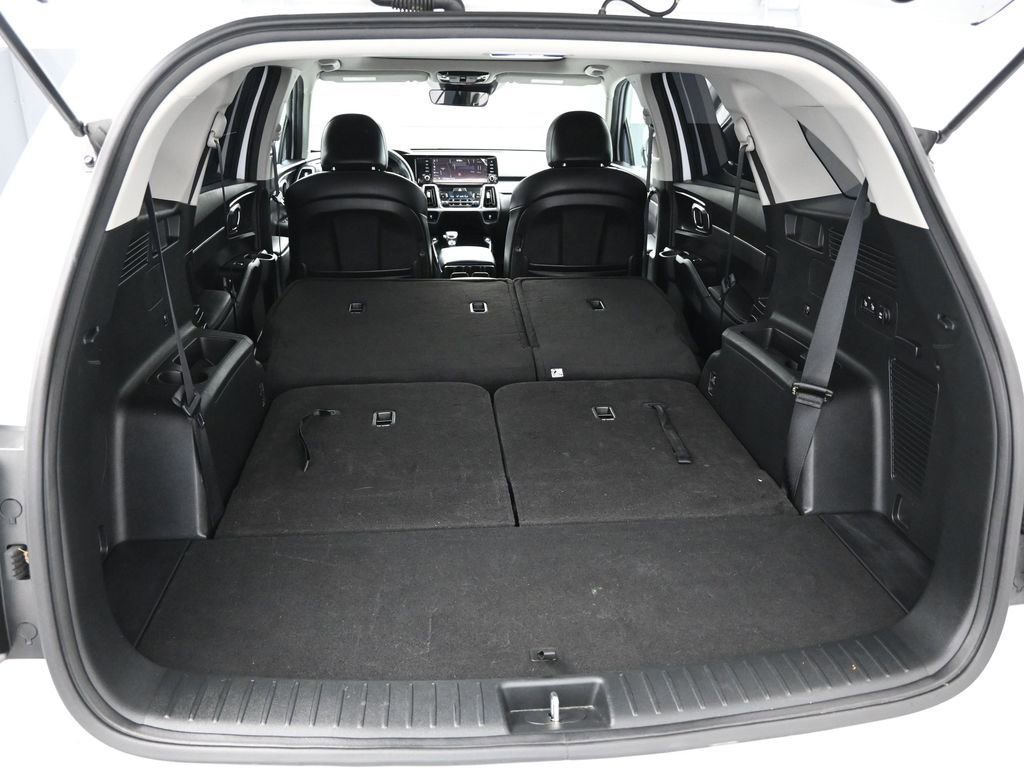 Used 2023 Kia Sorento S w/ Panoramic Sunroof Package image 55
