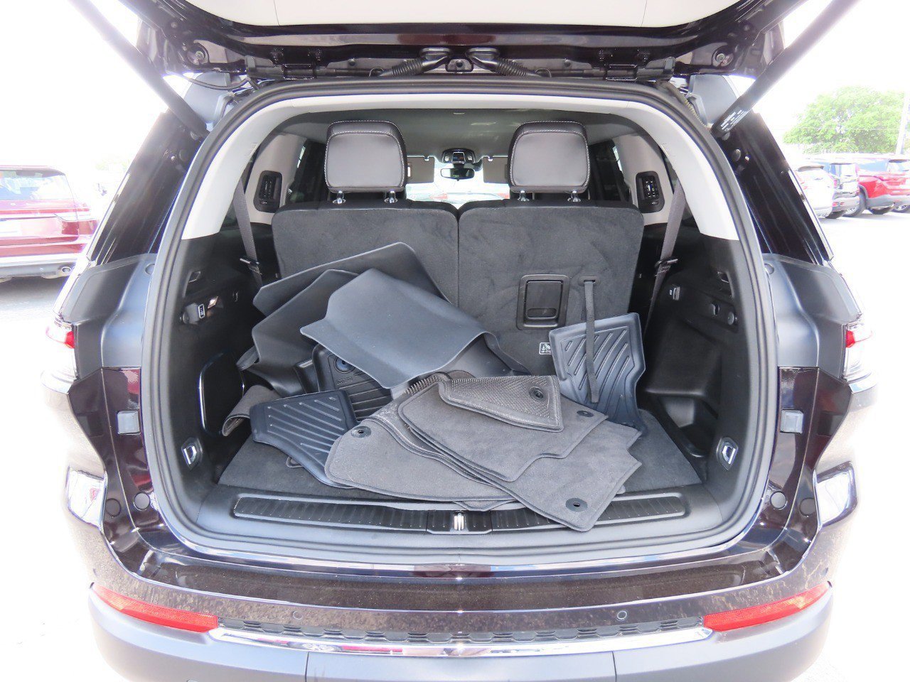 Used 2022 Jeep Grand Cherokee L Limited image 13