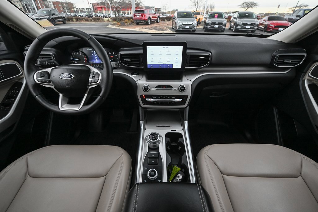 Certified 2023 Ford Explorer XLT w/ Equipment Group 202A image 31