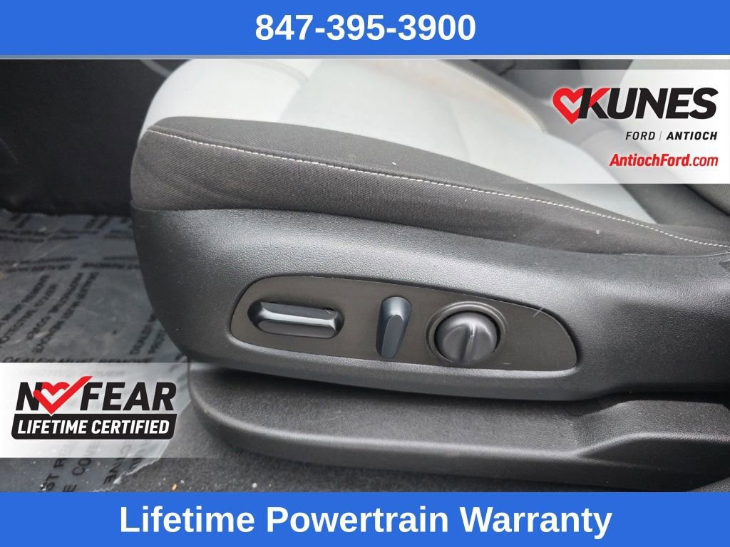 Used 2023 Chevrolet Blazer LT image 21