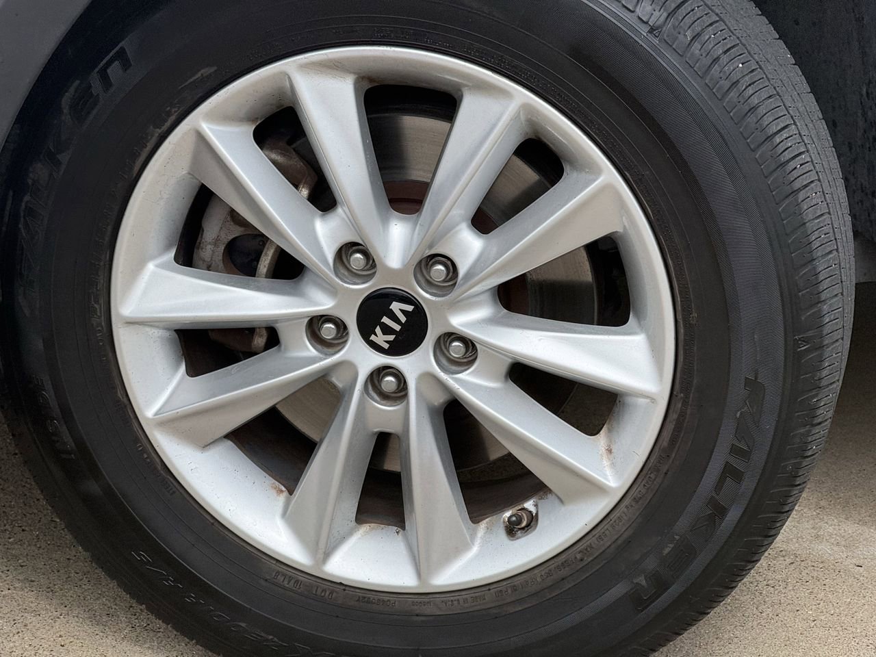 Used 2019 Kia Sorento L FWD image 9