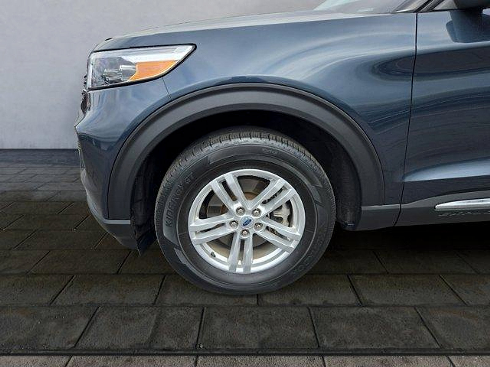 Certified 2023 Ford Explorer XLT AWD/4WD image 26