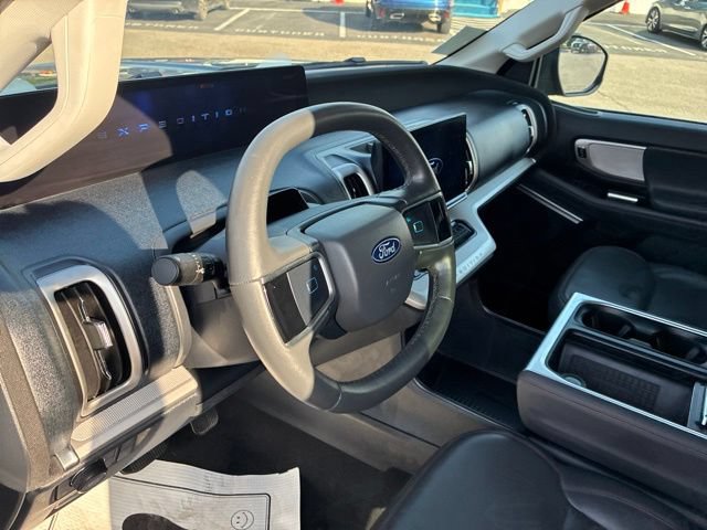 Certified 2025 Ford Expedition Active AWD/4WD image 73