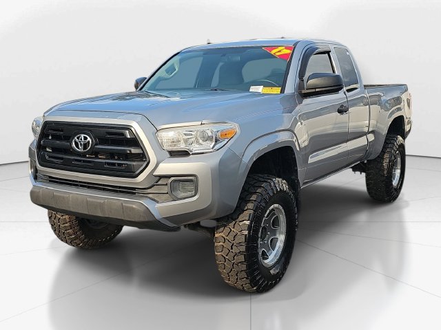 Used 2017 Toyota Tacoma SR AWD/4WD image 7