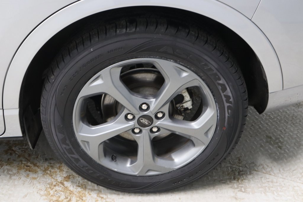 Certified 2024 Ford Escape ST-Line w/ Cold Weather Package image 18