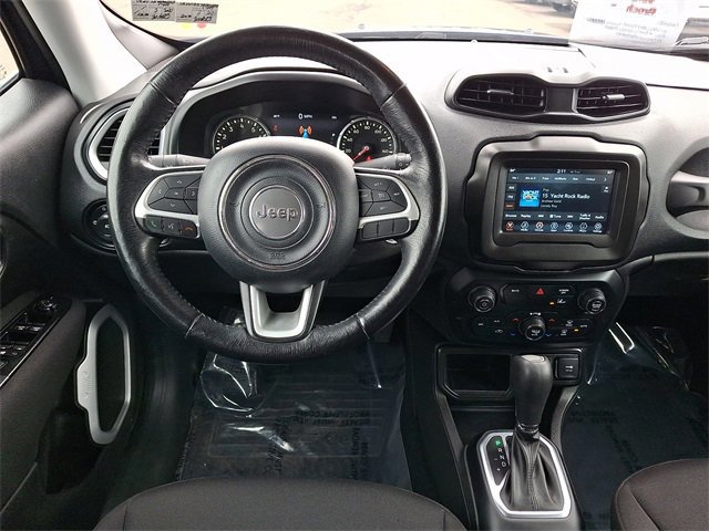 Used 2021 Jeep Renegade Latitude w/ Convenience Group image 12