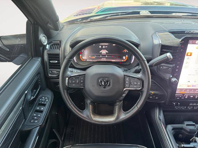 Used 2025 RAM 2500 Limited AWD/4WD image 12