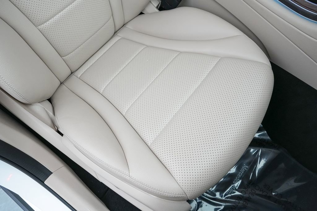 Used 2022 Mercedes-Benz GLC 300 4MATIC image 29
