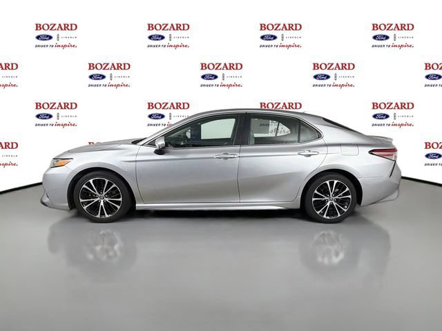 Used 2019 Toyota Camry SE FWD image 5