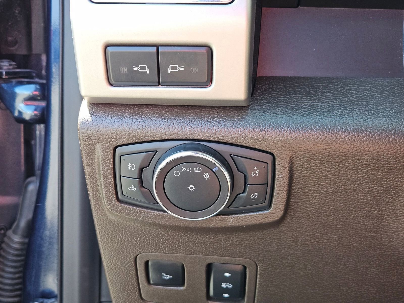 Certified 2019 Ford F250 King Ranch w/ King Ranch Ultimate Package image 16