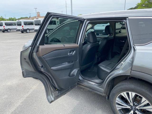 Used 2023 Nissan Rogue SV w/ SV Premium B Package FWD image 28