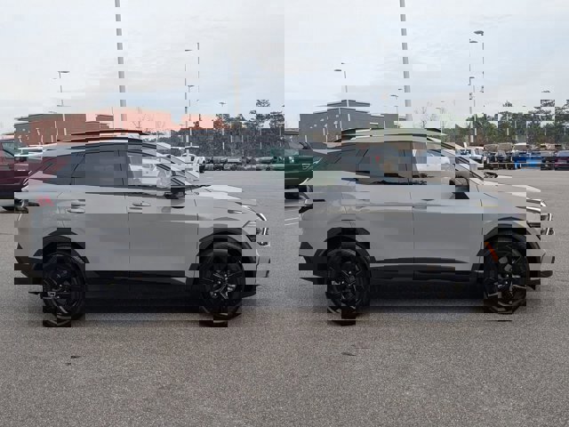 Used 2025 Kia Sportage X-Line w/ Premium Package image 6