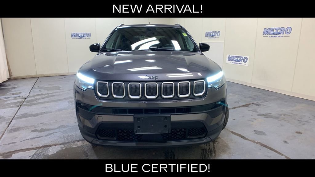 Used 2022 Jeep Compass Latitude w/ Sun and Sound Group AWD/4WD image 8