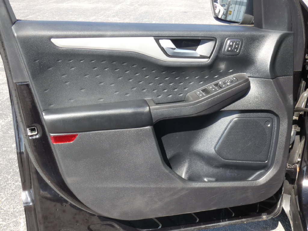 Certified 2020 Ford Escape SEL AWD/4WD image 9