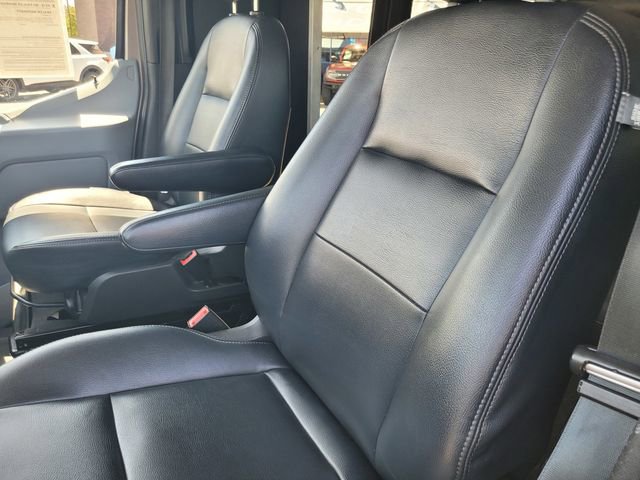 Certified 2019 Ford Transit 350 XL RWD image 11