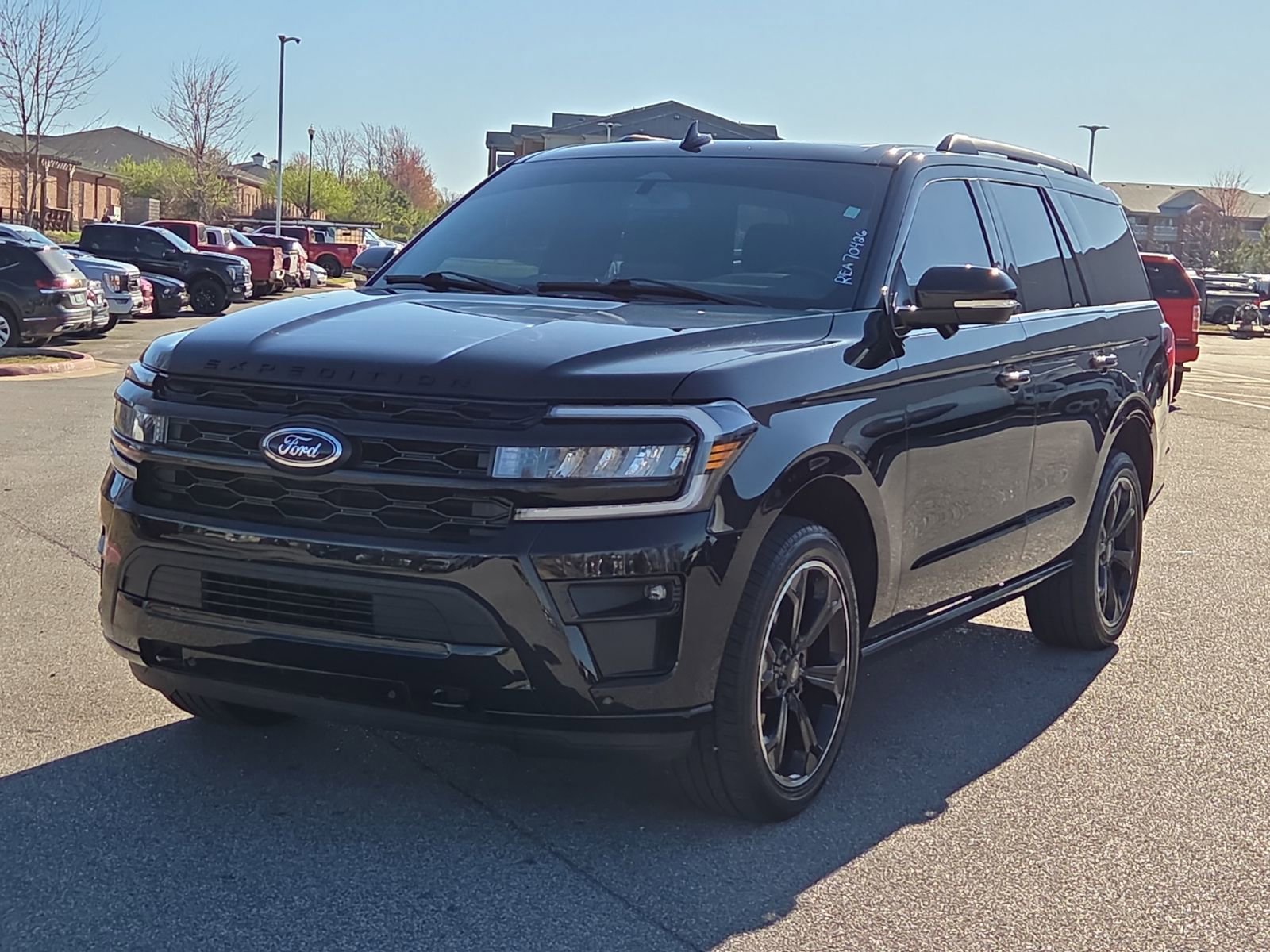 Certified 2024 Ford Expedition Limited image 2