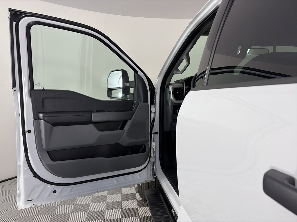 Certified 2024 Ford F350 XLT image 10