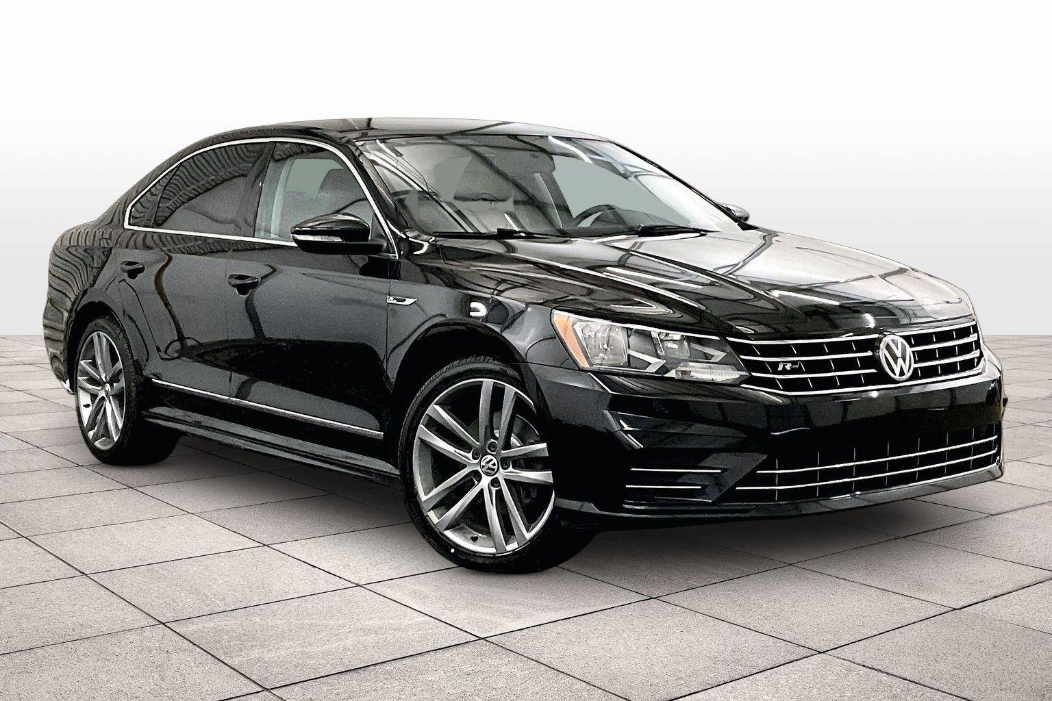 Used 2017 Volkswagen Passat 1.8T R-Line image 2