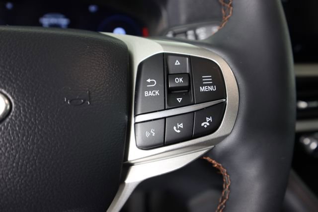 Certified 2025 Ford Explorer Active w/ Active Comfort Package image 40