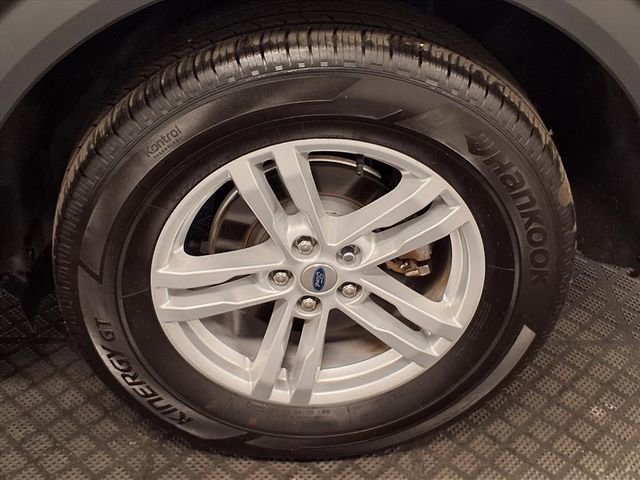 Certified 2023 Ford Explorer XLT w/ Equipment Group 202A image 30