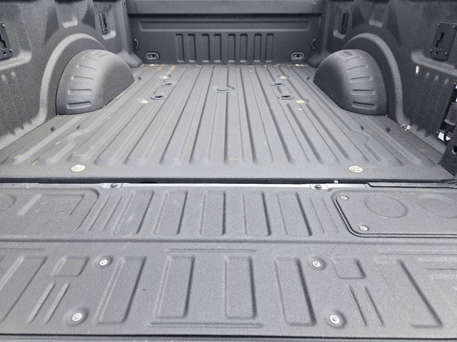 Certified 2024 Ford F250 Platinum AWD/4WD image 32