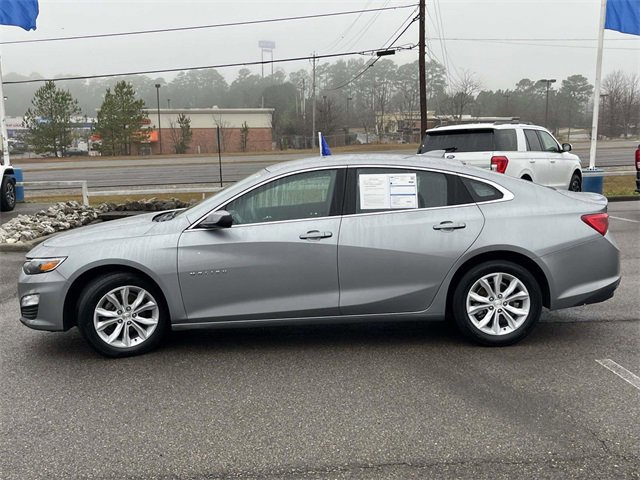 Used 2023 Chevrolet Malibu LT image 2