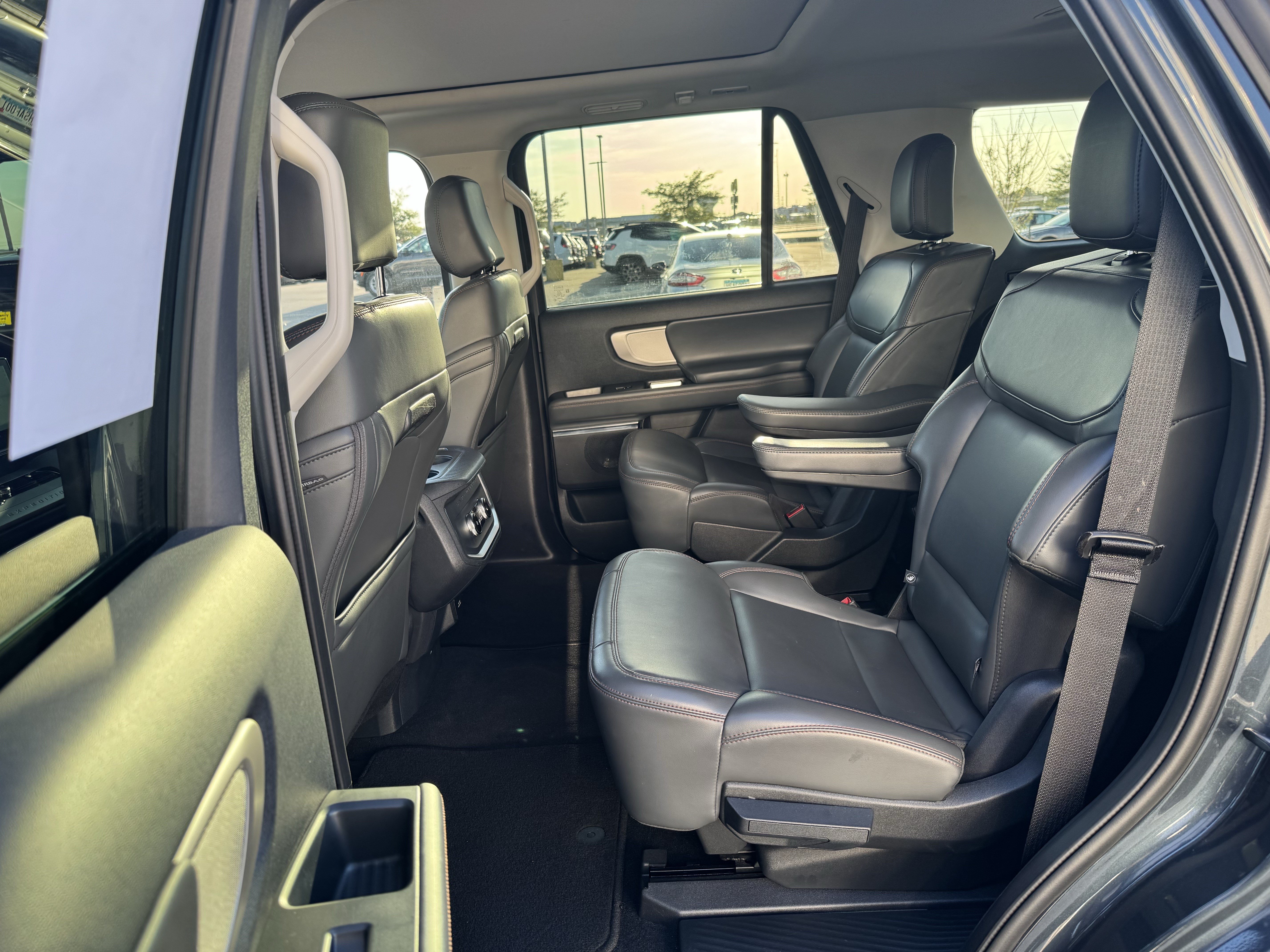 Certified 2025 Ford Expedition Active AWD/4WD image 22
