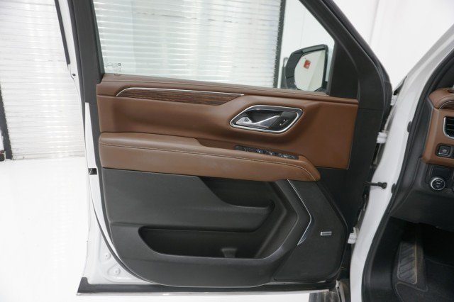 Used 2023 Chevrolet Tahoe High Country RWD image 18