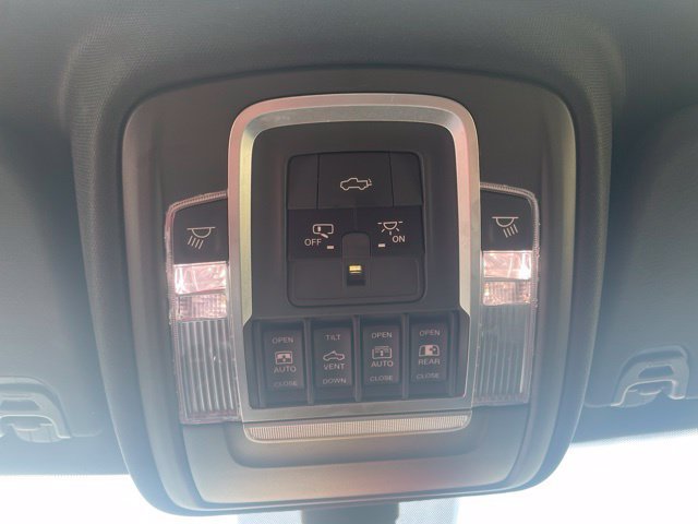 Used 2020 RAM 1500 Laramie w/ Sport Appearance Package AWD/4WD image 17