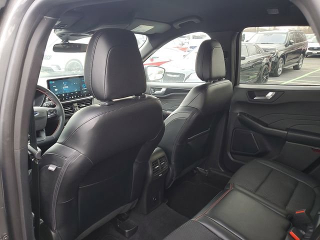 Certified 2023 Ford Escape ST-Line w/ Tech Pack #1 image 28