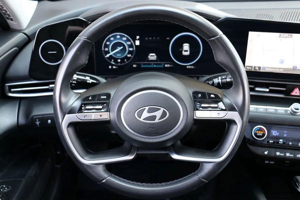 Used 2024 Hyundai Elantra Limited FWD image 21