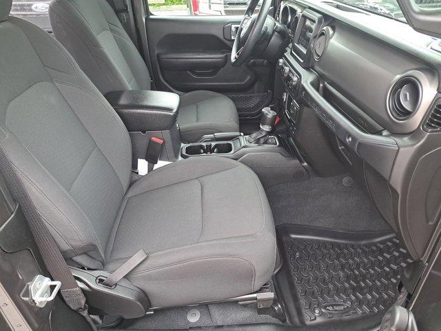 Used 2022 Jeep Wrangler Sport image 14