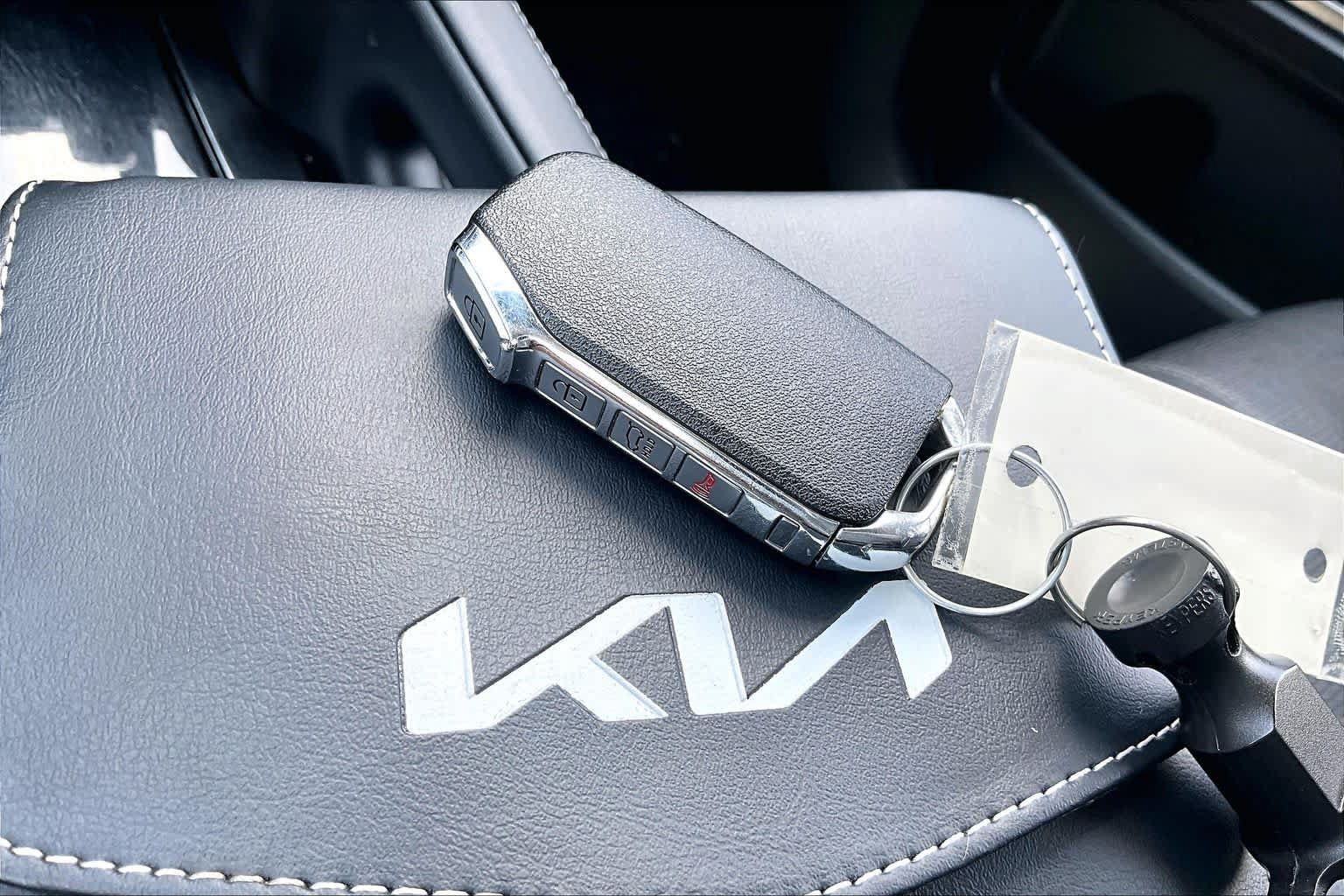 Used 2022 Kia Telluride SX AWD/4WD image 15