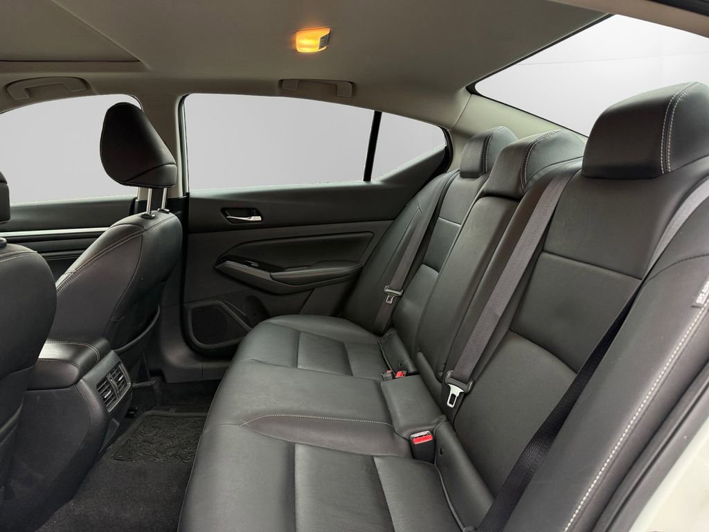 Used 2021 Nissan Altima 2.5 Platinum image 13