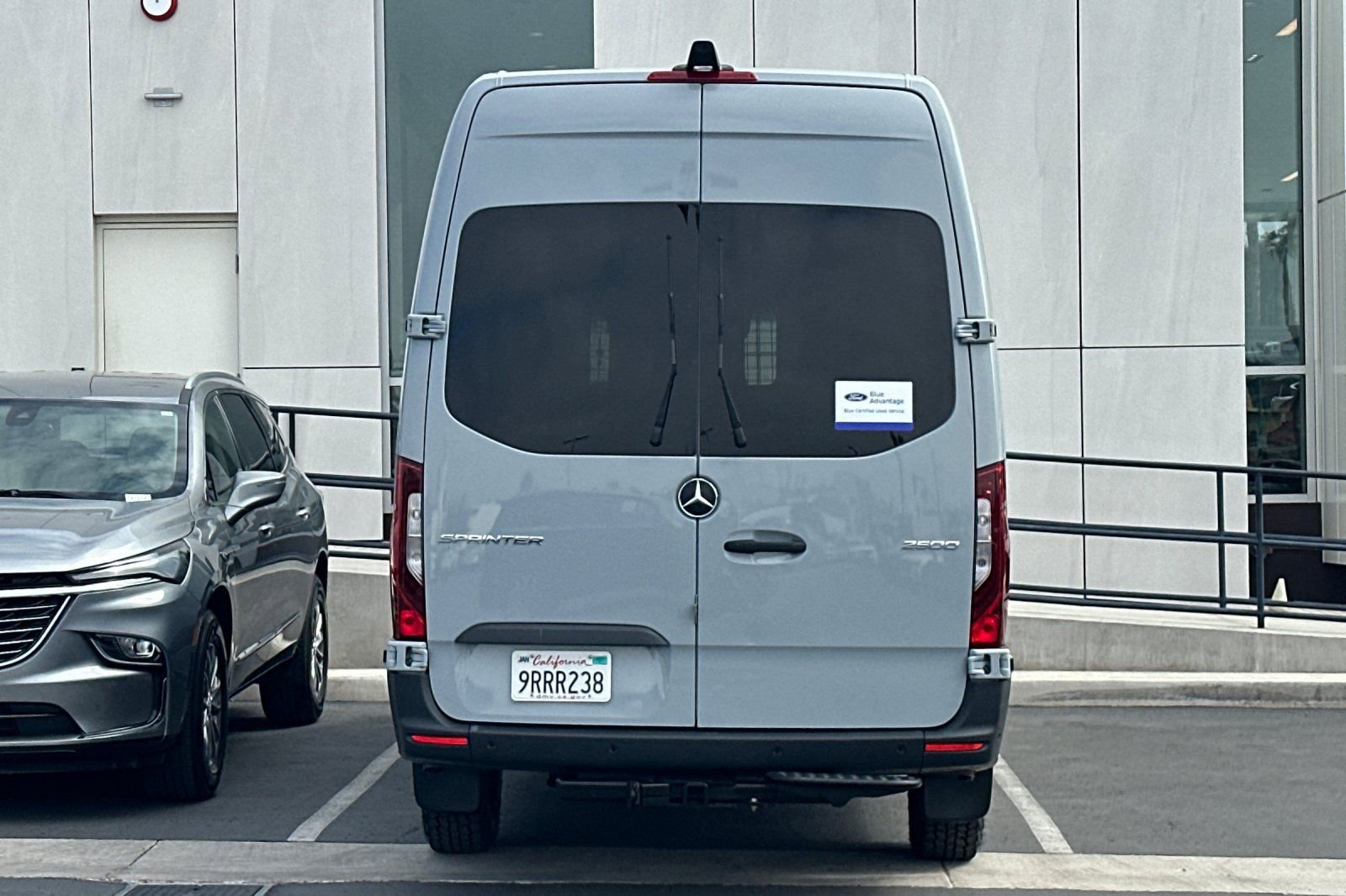 Used 2023 Mercedes-Benz Sprinter 2500 image 4