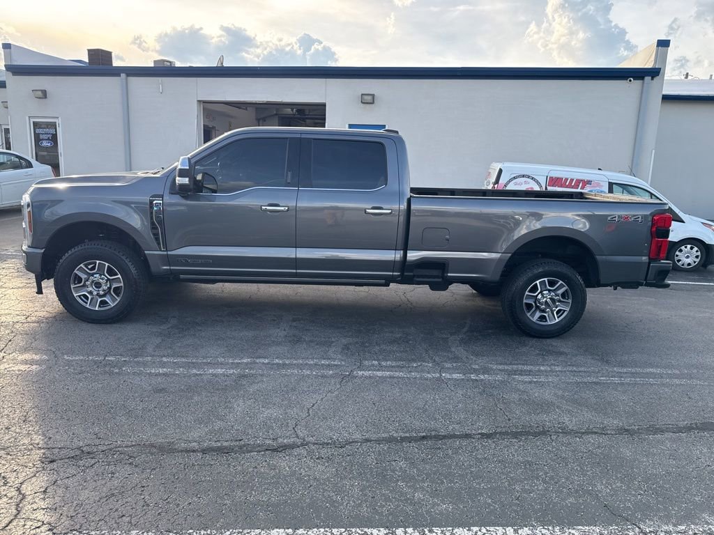 Certified 2024 Ford F350 Platinum AWD/4WD image 13