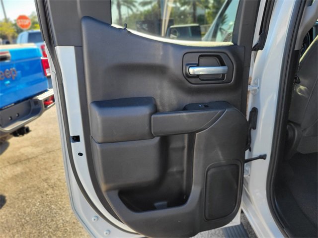 Used 2020 Chevrolet Silverado 1500 Custom w/ Custom Value Package image 14