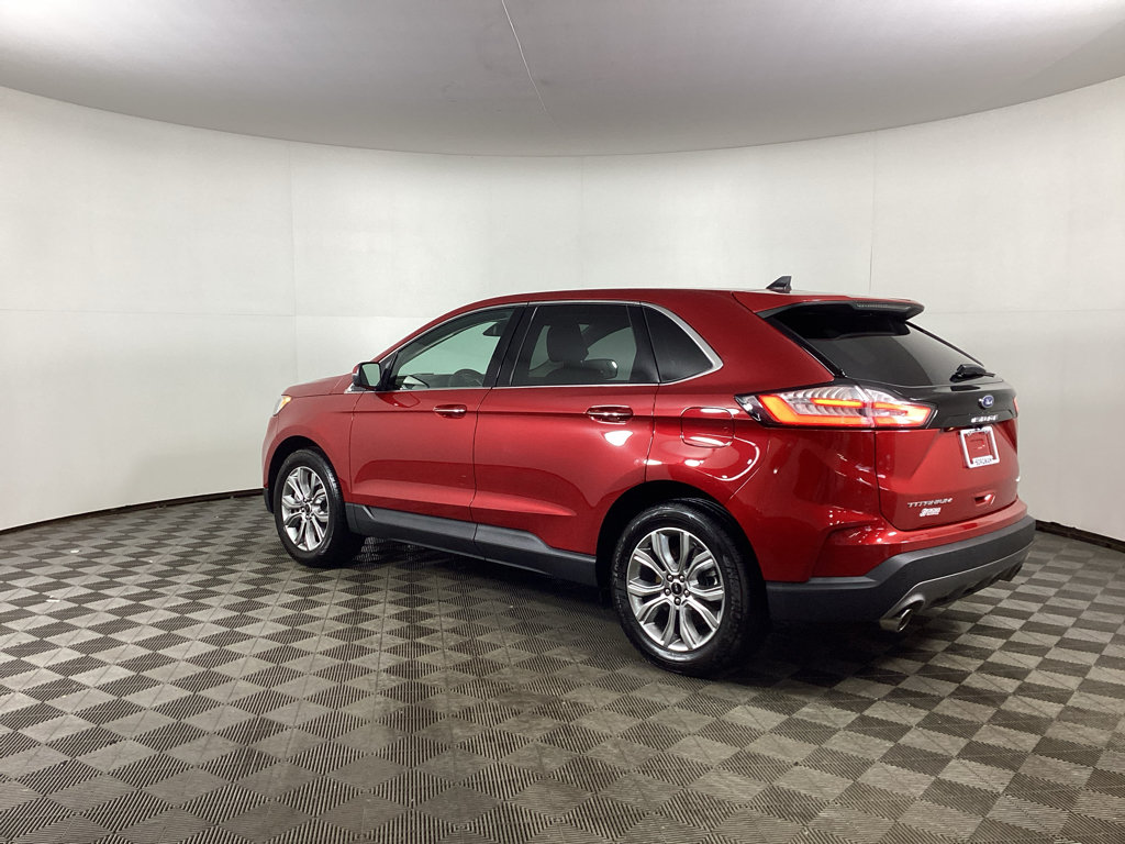 Certified 2024 Ford Edge Titanium AWD/4WD image 4