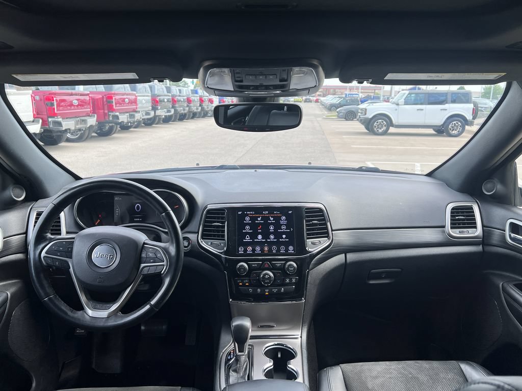 Used 2022 Jeep Grand Cherokee Laredo X AWD/4WD image 32